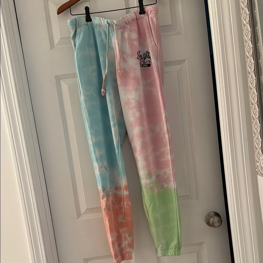 Women’s Tie-Dye Joggers